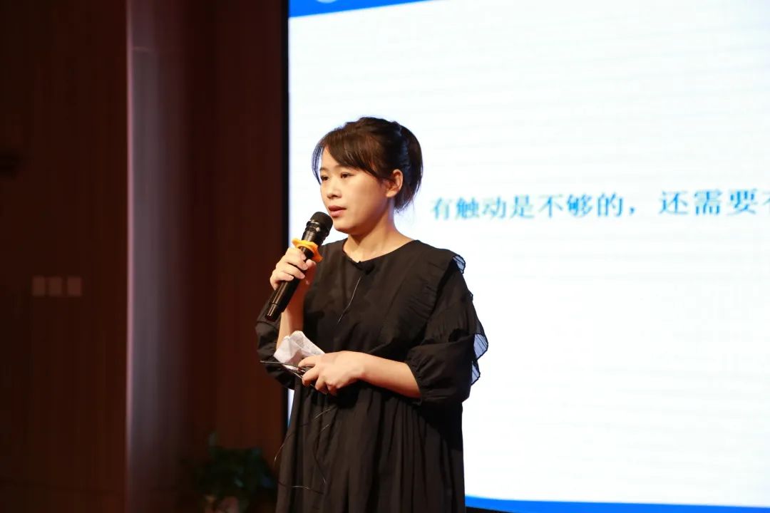 0c8d195cf46967e390c317cfcc42df7c.jpg 0c8d195cf46967e390c317cfcc42df7c.jpg